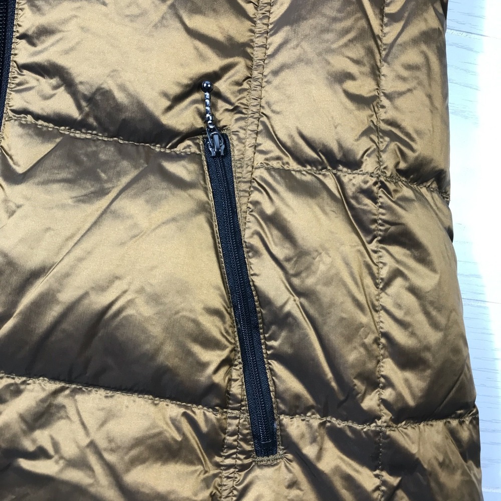 Womens Duck Down Quilted Puffer Vest Size Small Gold Zip Pockets High Collar - Picture 13 of 14